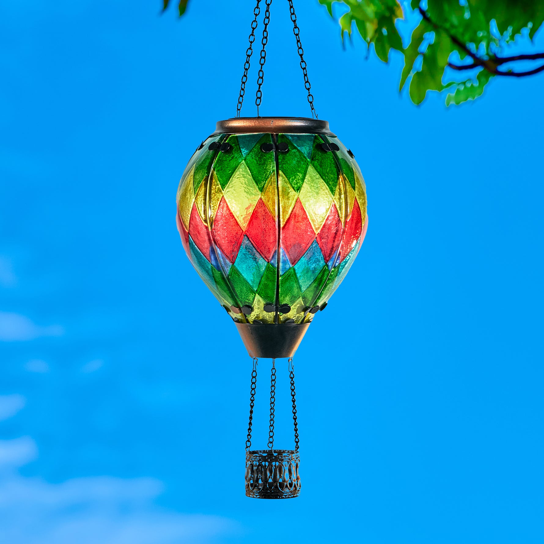 Prism-style checkered glass solar hot air balloon lantern for yard decoration, backyard lights, and patio solar décor with flame-effect lighting.