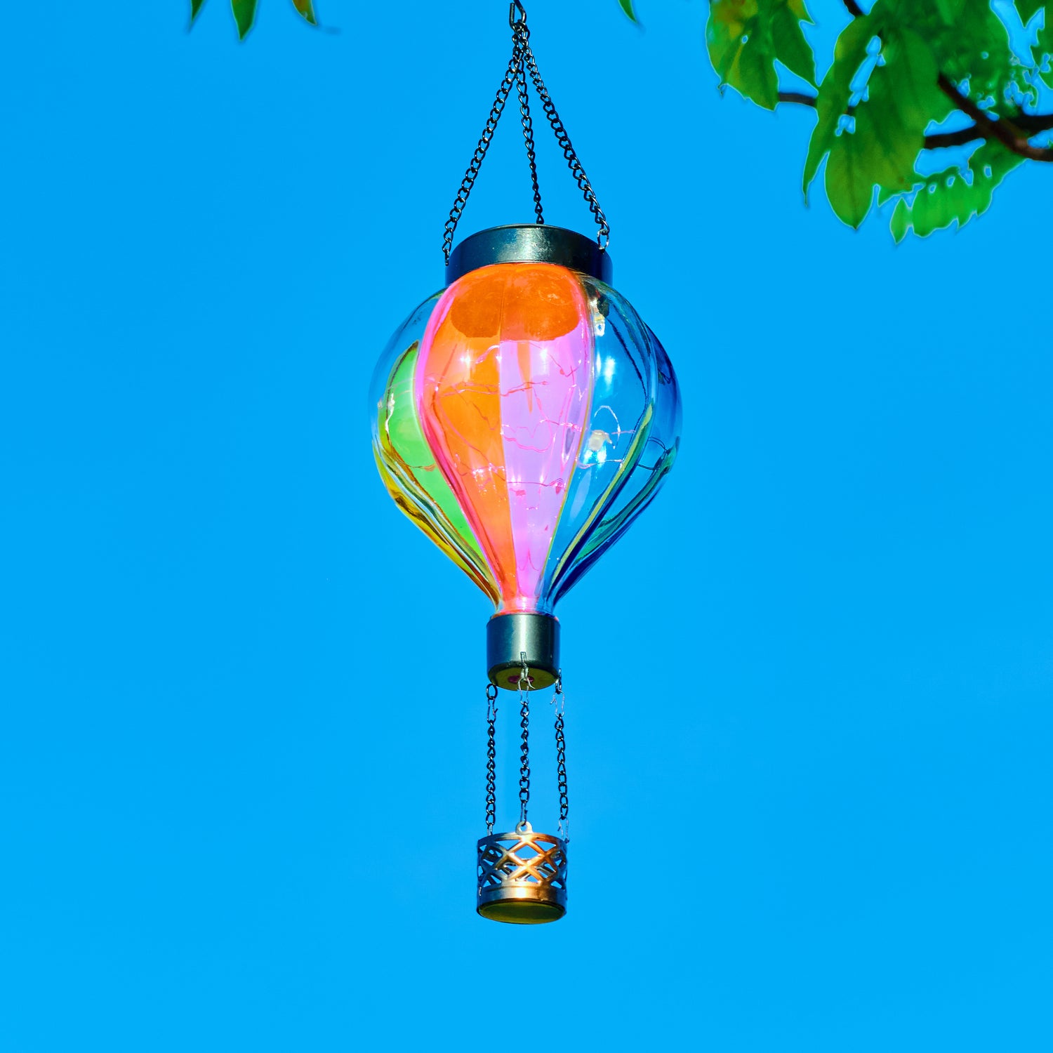 front view of gradient color hot air balloon solar lantern for backyard decorations