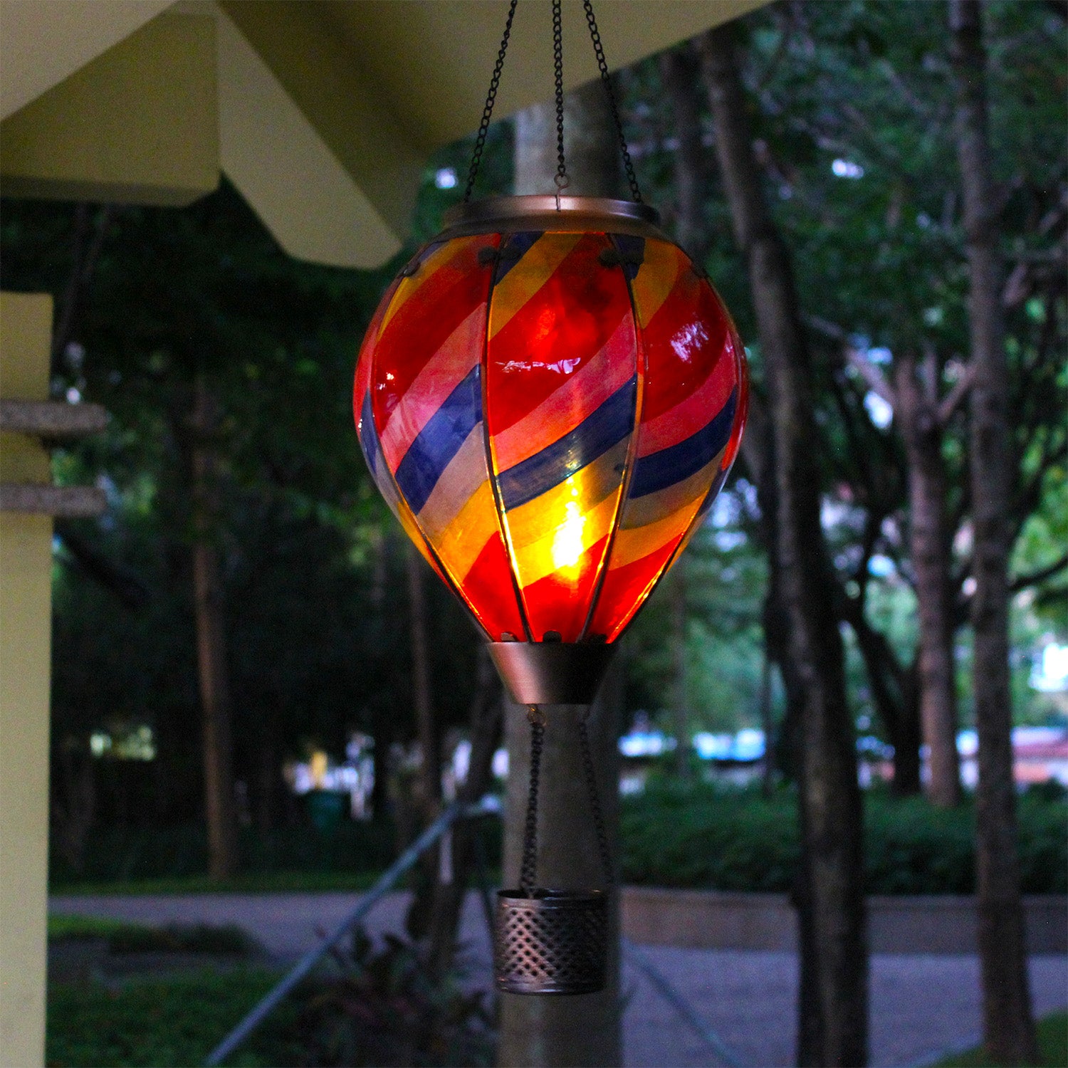 solar hot air balloon garden lantern perfect for front yard decor and outdoor ambiance